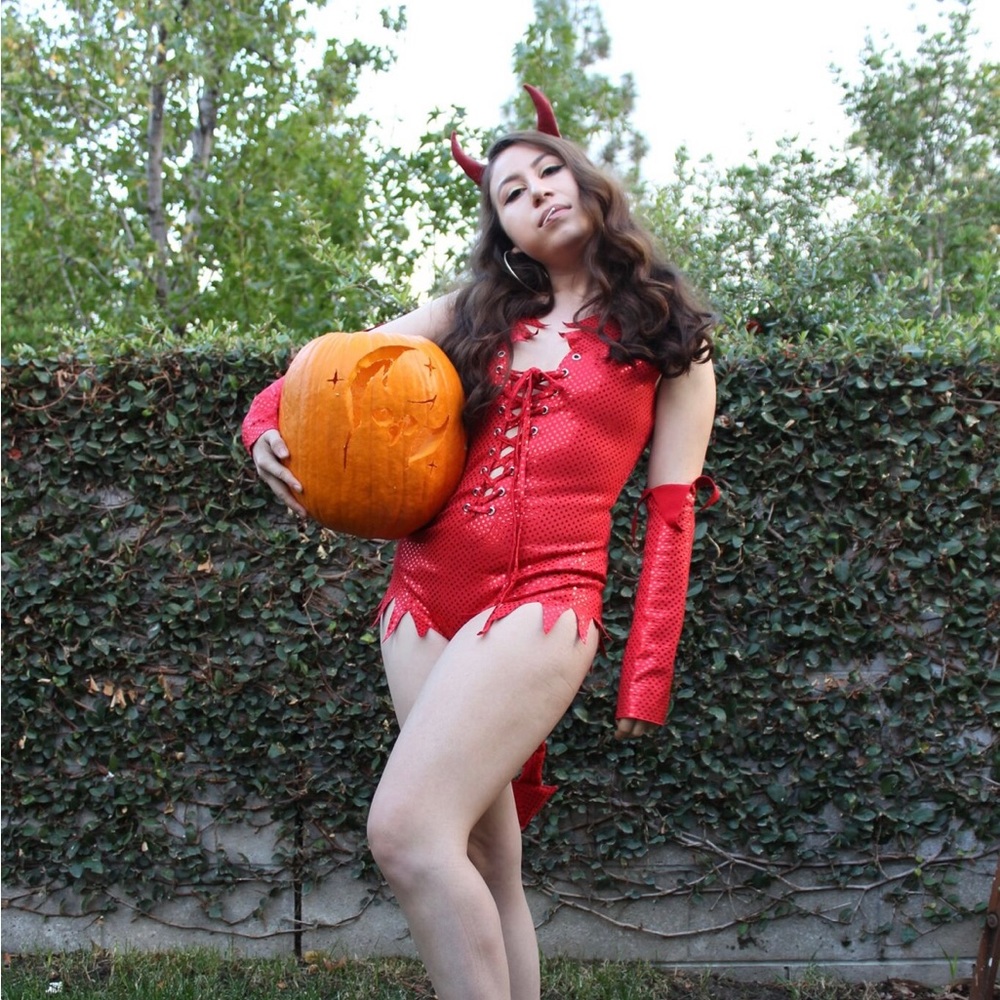 Devil costume - Picture 3 of 3